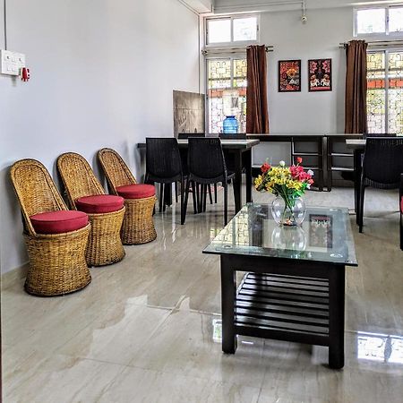 Townhouse - The Urban Inn Dibrugarh Esterno foto