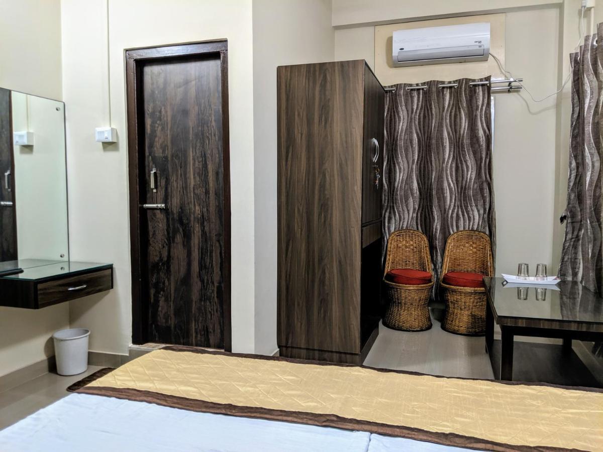 Townhouse - The Urban Inn Dibrugarh Esterno foto